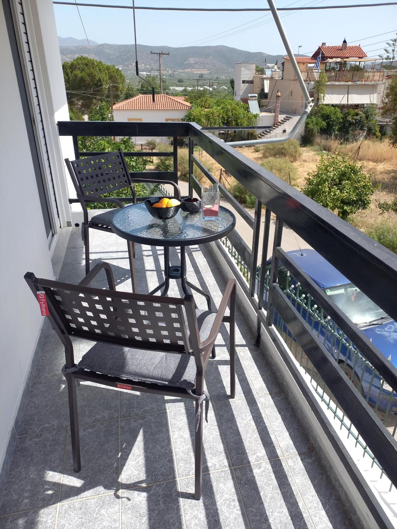 Triζin Apartment Galatas  Exterior photo